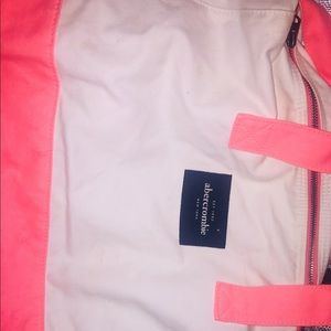 Abercrombie and Fitch tote in excellent condition